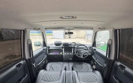 Toyota bB I рестайлинг, 2003 год, 1 000 000 рублей, 27 фотография