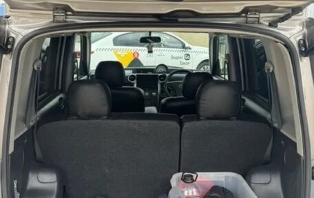 Toyota bB I рестайлинг, 2003 год, 1 000 000 рублей, 38 фотография
