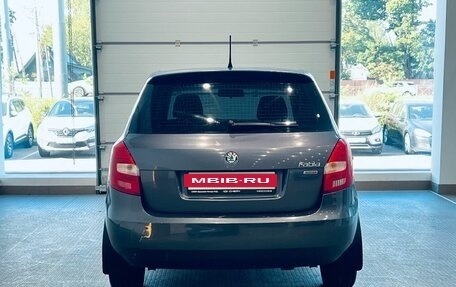 Skoda Fabia II, 2011 год, 390 000 рублей, 5 фотография