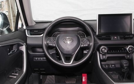 Toyota RAV4, 2025 год, 3 600 000 рублей, 9 фотография