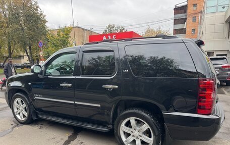Chevrolet Tahoe III, 2011 год, 1 850 000 рублей, 2 фотография