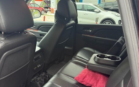 Chevrolet Tahoe III, 2011 год, 1 850 000 рублей, 6 фотография