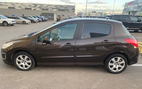 Peugeot 308 II, 2011 год, 590 000 рублей, 2 фотография