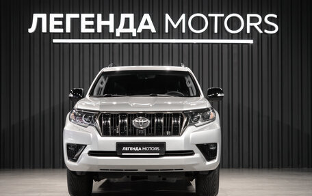 Toyota Land Cruiser Prado 150 рестайлинг 2, 2021 год, 4 990 000 рублей, 2 фотография