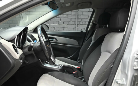 Chevrolet Cruze II, 2013 год, 890 000 рублей, 16 фотография