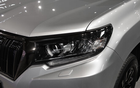Toyota Land Cruiser Prado 150 рестайлинг 2, 2021 год, 4 990 000 рублей, 8 фотография
