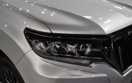 Toyota Land Cruiser Prado 150 рестайлинг 2, 2021 год, 4 990 000 рублей, 7 фотография