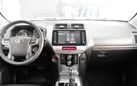 Toyota Land Cruiser Prado 150 рестайлинг 2, 2021 год, 4 990 000 рублей, 13 фотография