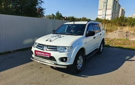 Mitsubishi Pajero Sport II рестайлинг, 2014 год, 1 850 000 рублей, 4 фотография