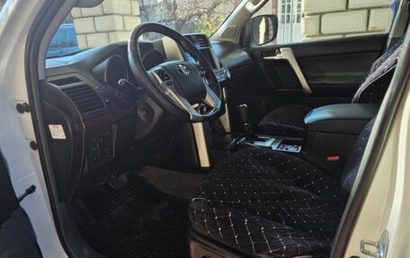 Toyota Land Cruiser Prado 150 рестайлинг 2, 2011 год, 3 400 000 рублей, 9 фотография