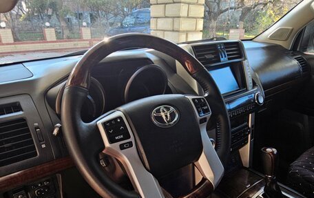 Toyota Land Cruiser Prado 150 рестайлинг 2, 2011 год, 3 400 000 рублей, 10 фотография