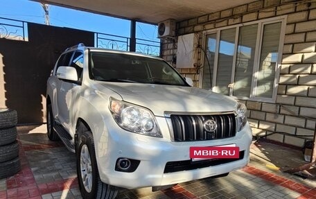 Toyota Land Cruiser Prado 150 рестайлинг 2, 2011 год, 3 400 000 рублей, 8 фотография