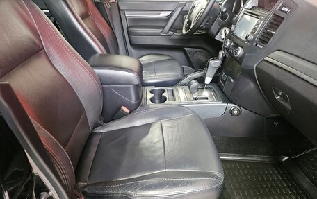 Mitsubishi Pajero IV, 2010 год, 1 935 000 рублей, 11 фотография