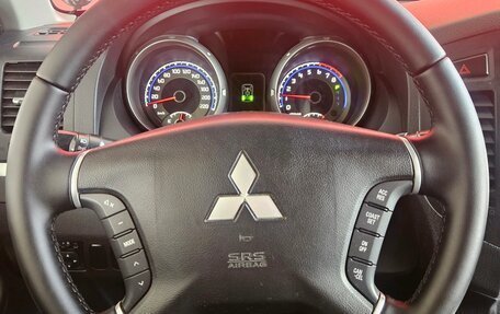 Mitsubishi Pajero IV, 2010 год, 1 935 000 рублей, 10 фотография