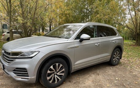Volkswagen Touareg III, 2019 год, 4 760 000 рублей, 5 фотография