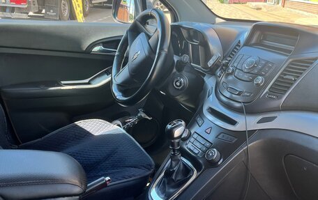 Chevrolet Orlando I, 2011 год, 1 050 000 рублей, 4 фотография