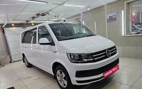 Volkswagen Caravelle T6 рестайлинг, 2018 год, 3 335 000 рублей, 5 фотография