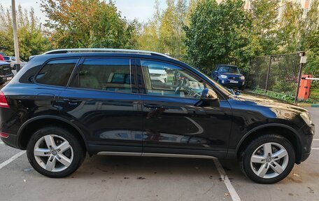 Volkswagen Touareg III, 2010 год, 1 950 000 рублей, 3 фотография