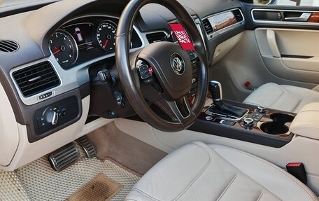 Volkswagen Touareg III, 2010 год, 1 950 000 рублей, 5 фотография