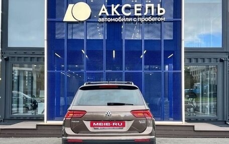 Volkswagen Tiguan II, 2017 год, 2 599 000 рублей, 6 фотография