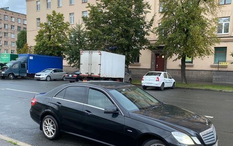Mercedes-Benz E-Класс, 2010 год, 1 200 000 рублей, 4 фотография