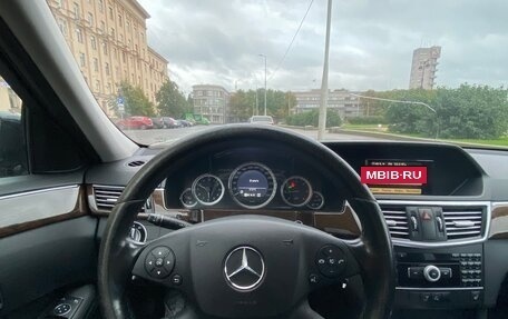 Mercedes-Benz E-Класс, 2010 год, 1 200 000 рублей, 13 фотография