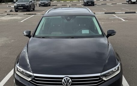 Volkswagen Passat B8 рестайлинг, 2018 год, 2 800 000 рублей, 7 фотография