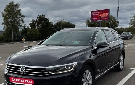 Volkswagen Passat B8 рестайлинг, 2018 год, 2 800 000 рублей, 8 фотография