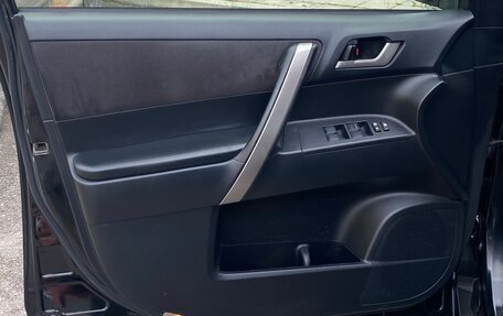 Toyota Highlander III, 2013 год, 2 300 000 рублей, 13 фотография