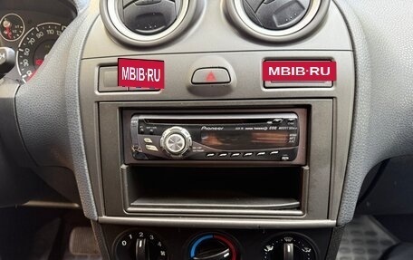 Ford Fiesta, 2006 год, 425 000 рублей, 11 фотография