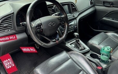 Hyundai Elantra VI рестайлинг, 2018 год, 1 700 000 рублей, 7 фотография