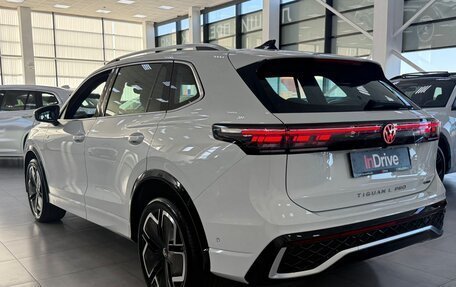 Volkswagen Tiguan, 2025 год, 4 870 000 рублей, 6 фотография