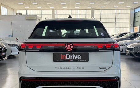 Volkswagen Tiguan, 2025 год, 4 870 000 рублей, 5 фотография