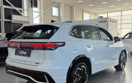 Volkswagen Tiguan, 2025 год, 4 870 000 рублей, 4 фотография