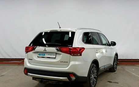 Mitsubishi Outlander III рестайлинг 3, 2015 год, 1 719 000 рублей, 5 фотография