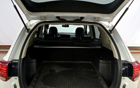 Mitsubishi Outlander III рестайлинг 3, 2015 год, 1 719 000 рублей, 10 фотография