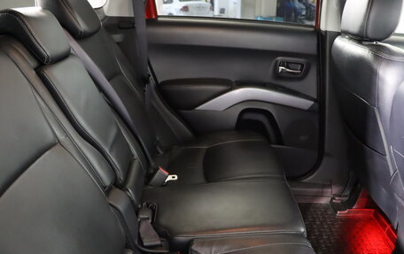 Mitsubishi Outlander III рестайлинг 3, 2008 год, 1 099 990 рублей, 25 фотография