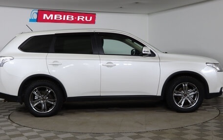 Mitsubishi Outlander III рестайлинг 3, 2014 год, 1 449 990 рублей, 4 фотография