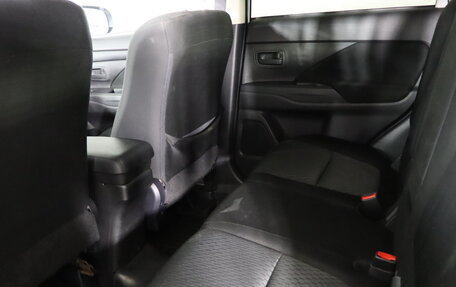 Mitsubishi Outlander III рестайлинг 3, 2014 год, 1 449 990 рублей, 20 фотография