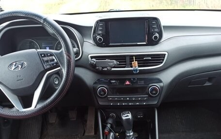 Hyundai Tucson III, 2019 год, 2 000 000 рублей, 11 фотография
