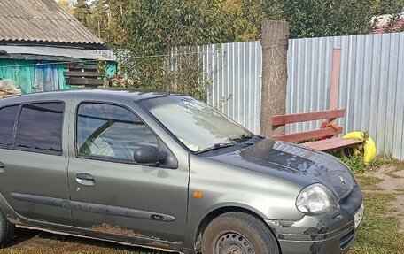 Renault Clio III, 2000 год, 160 000 рублей, 1 фотография