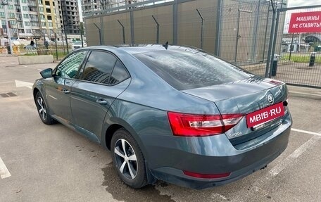 Skoda Superb III рестайлинг, 2018 год, 1 850 000 рублей, 6 фотография