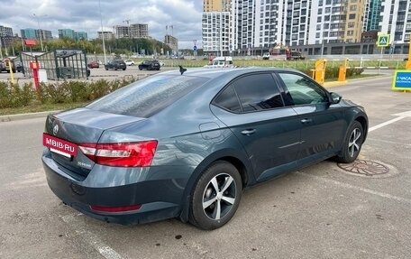 Skoda Superb III рестайлинг, 2018 год, 1 850 000 рублей, 4 фотография