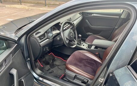 Skoda Superb III рестайлинг, 2018 год, 1 850 000 рублей, 10 фотография