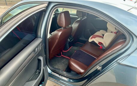 Skoda Superb III рестайлинг, 2018 год, 1 850 000 рублей, 9 фотография