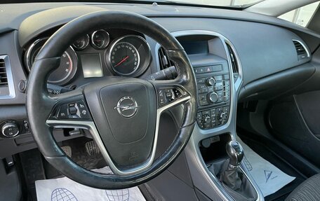 Opel Astra J, 2013 год, 595 000 рублей, 7 фотография