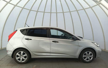 Hyundai Solaris II рестайлинг, 2012 год, 940 000 рублей, 5 фотография
