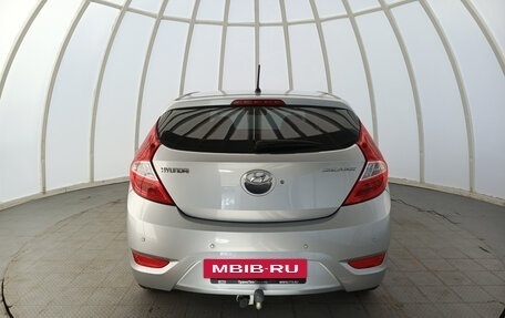 Hyundai Solaris II рестайлинг, 2012 год, 940 000 рублей, 7 фотография