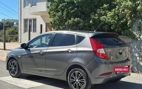 Hyundai Solaris II рестайлинг, 2015 год, 1 050 000 рублей, 8 фотография