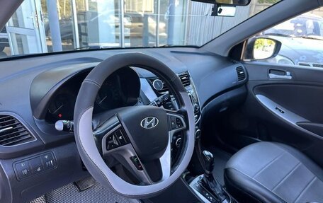 Hyundai Solaris II рестайлинг, 2015 год, 1 050 000 рублей, 15 фотография